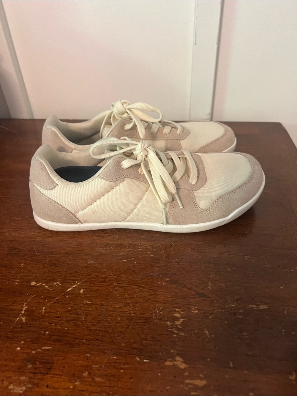 Whitin Cream Casual Lace-Up Sneakers size 40 (8.5) - Picture 6 of 8